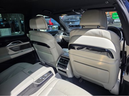 2022 BMW 7 Series - thumbnail 21
