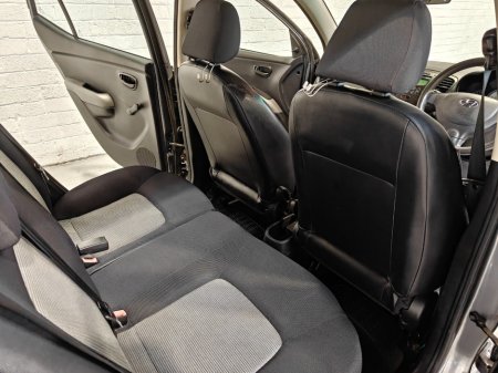 2010 Hyundai i10 - thumbnail 14