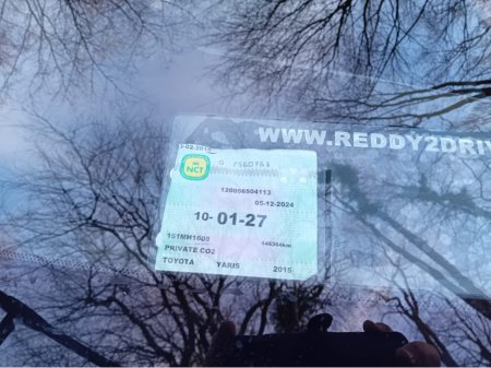 2015 Toyota Yaris - thumbnail 15