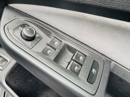 2023 Volkswagen Golf - thumbnail 24