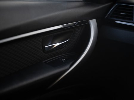 2015 BMW 3 Series - thumbnail 26