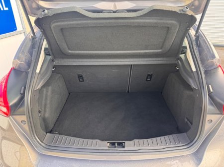 2015 Ford Focus - thumbnail 9