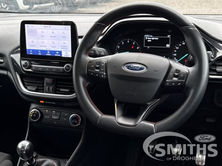 2020 Ford Fiesta - thumbnail 2