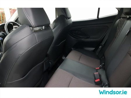 2022 Toyota Yaris Cross - thumbnail 8