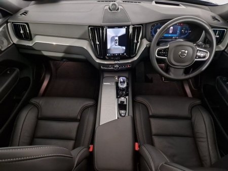 2025 Volvo XC60 T8 AWD PHEV Ultra Black Edition €71,950 thumbnail