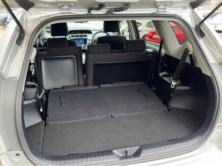 2019 Toyota Prius+ - thumbnail 8