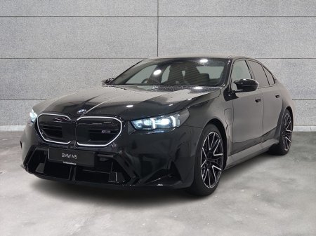 2026 BMW M5  thumbnail