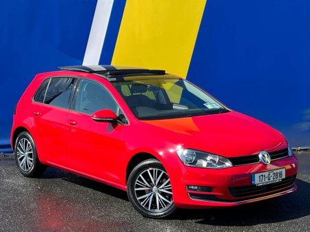 2017 Volkswagen Golf ALLSTAR 1.6 TDI AUTO // OPENING PANORAMIC SUNROOF // HEATED SEATS // MULTIMEDIA DISPLAY €17,750
