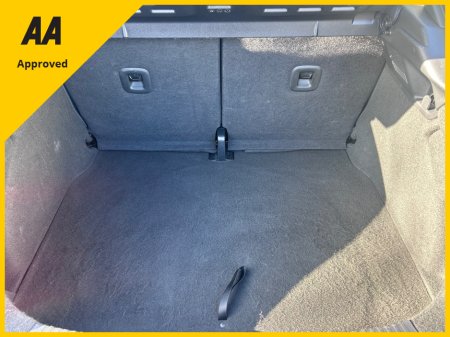 2013 Volkswagen Beetle - thumbnail 21