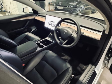 2023 Tesla Model 3 - thumbnail 9