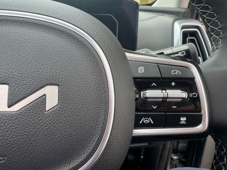 2024 Kia Sorento KIA SORENTO SEM PHEV €55,950 thumbnail