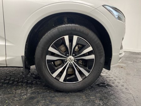 2020 Volvo XC60 - thumbnail 5