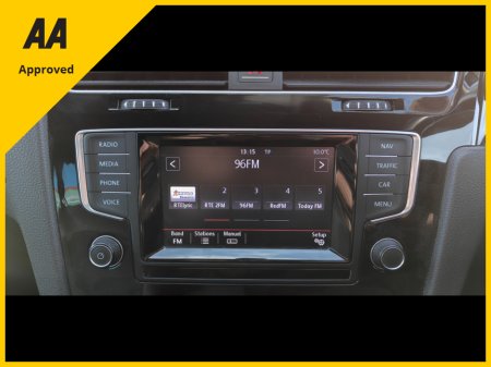 2016 Volkswagen Golf 2016 HIGHLINE 1.6 TDI MANUAL Estate €11,950 thumbnail