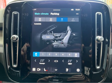 2022 Volvo XC40 - thumbnail 20