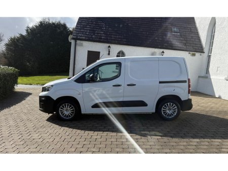 2019 Peugeot Partner - thumbnail 5