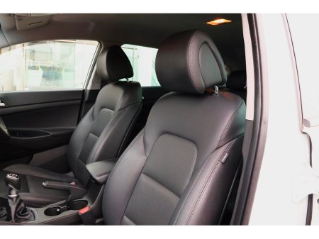 2018 Hyundai Tucson - thumbnail 16