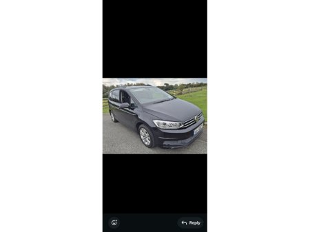 2016 Volkswagen Touran - view 3