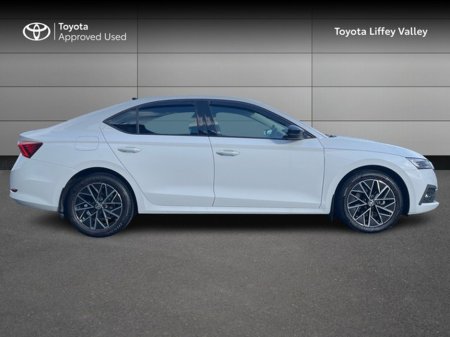 2023 Skoda Octavia - thumbnail 3