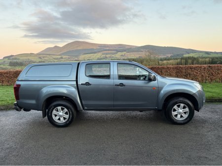 2015 Isuzu D-MAX 2.5 TWIN TURBO CrewCab €17,950 thumbnail