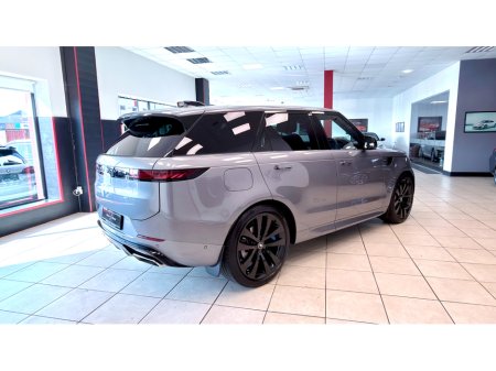 2025 Land Rover Range Rover Sport - thumbnail 28