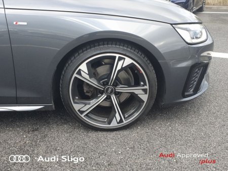 2022 Audi A4 35 TDI 163HP S Tronic S line €38,950 thumbnail