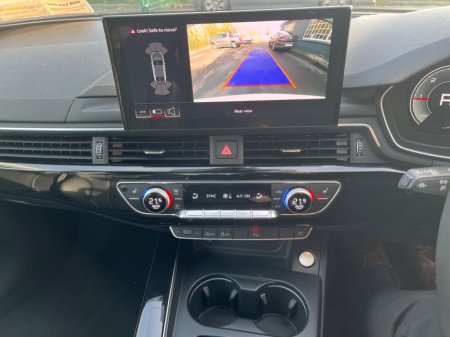 2024 Audi A4 35 TDI 163HP S Tronic SE €39,950 thumbnail