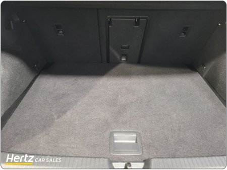 2024 Volkswagen Golf LIFE 110HP Petrol Manual €24,995 thumbnail