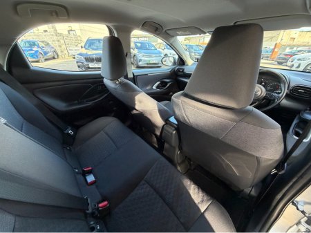 2023 Toyota Yaris - thumbnail 20