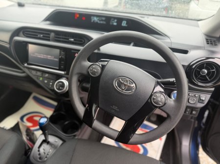 2016 Toyota Aqua - thumbnail 11