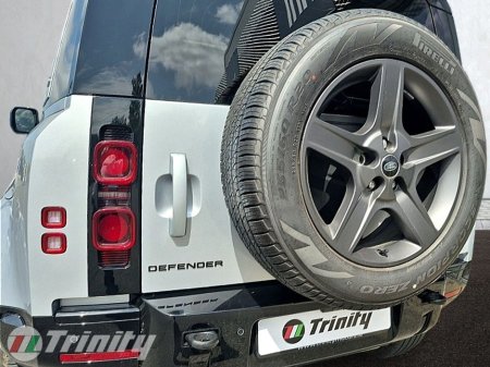 2024 Land Rover Defender * X-Dynamic SE * 6 SEAT * BLACK EDITION * TRINITY MOTORS WEXFORD * €89,950 thumbnail