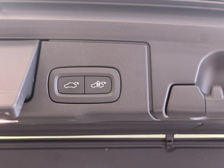 2024 Volvo XC60 - thumbnail 10