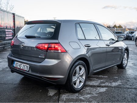 2015 Volkswagen Golf 152 VW Golf 1.6tdi/New NCT/1yr warranty €10,888 thumbnail