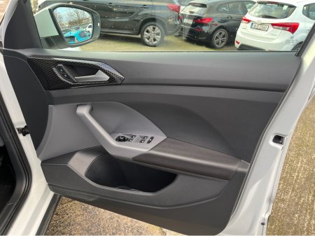 2021 Volkswagen T-Cross STYLE AUTOMATIC 1.0 PETROL //HALF LEATHER SEATS//KEYLESS ENTRY//ADAPTIVE CRUISE CONTROL//REVERSE CAMERA// €22,950 thumbnail