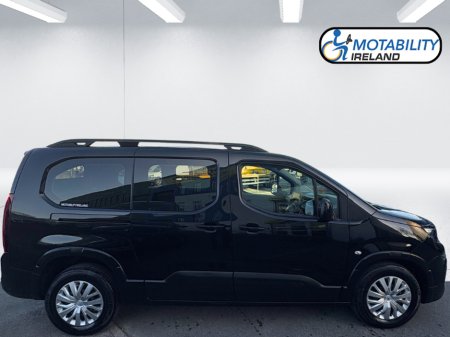 2024 Peugeot Rifter - thumbnail 4