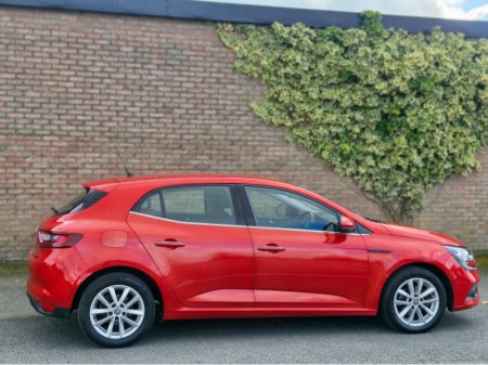 2019 Renault Megane - thumbnail 6