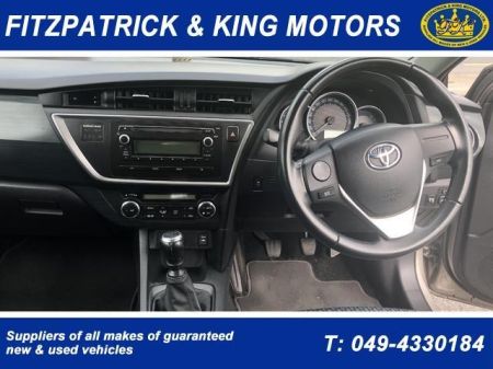 2015 Toyota Auris D-4D 90 (1.4) 5Dr Aura €15,500 thumbnail