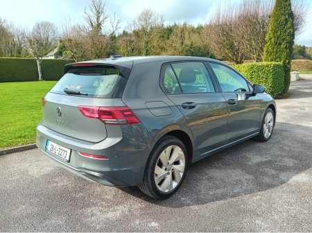 2021 Volkswagen Golf - thumbnail 11