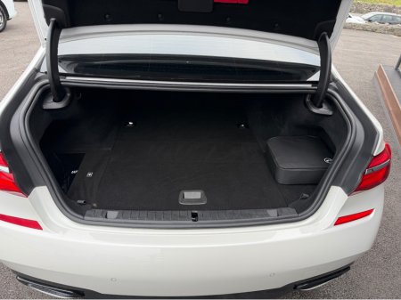 2017 BMW 7 Series M Sport - Top Spec - Fully Loaded €28,900 thumbnail