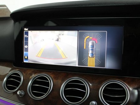 2018 Mercedes-Benz E Class - thumbnail 17