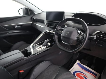 2021 Peugeot 3008 - thumbnail 9