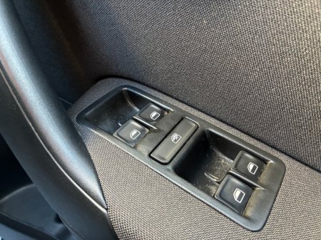 2016 Volkswagen Polo 1.2i TSI Petrol Automatic Trendline €13,500 thumbnail