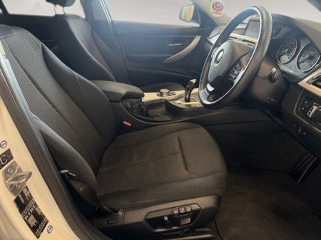 2015 BMW 3 Series - thumbnail 11