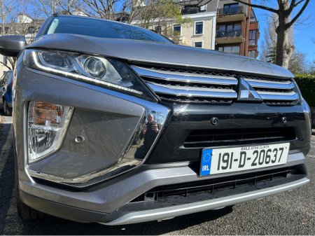 2019 Mitsubishi Eclipse Cross - thumbnail 3