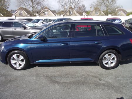 2021 Skoda Superb - thumbnail 13