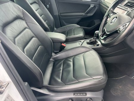 2018 Volkswagen Tiguan - thumbnail 15