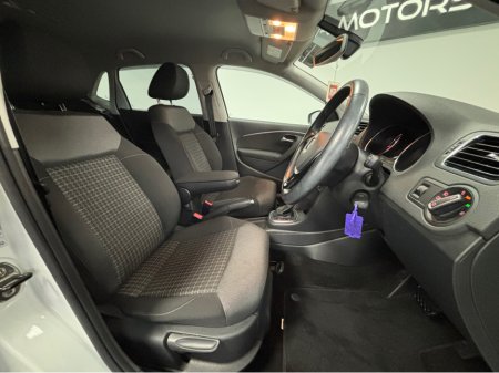 2016 Volkswagen Polo VOLKSWAGEN POLO 1.2 TSI DSG*MULTI FUNCTION WHEEL*REVERSE CAMERA*FOLDING HEATED ELECTRIC MIRRORS*TRADE INS WELCOME* €12,950 thumbnail