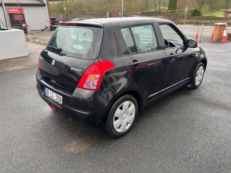 2008 Suzuki Swift - thumbnail 5