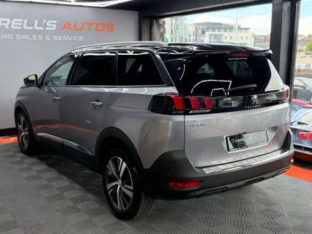 2023 Peugeot 5008 - thumbnail 7