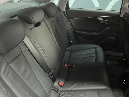 2018 Audi A4 2018 AUDI A4 TFSI 1.4 AUTOMATIC / CRUISE CONTROL / REVERSE CAMERA / HEATED SEATS / PADDLE SHIFTERS thumbnail