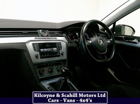 2015 Volkswagen Passat 2.0 TDI SE BUSINESS BLUEMOTION 150PS 4DR thumbnail